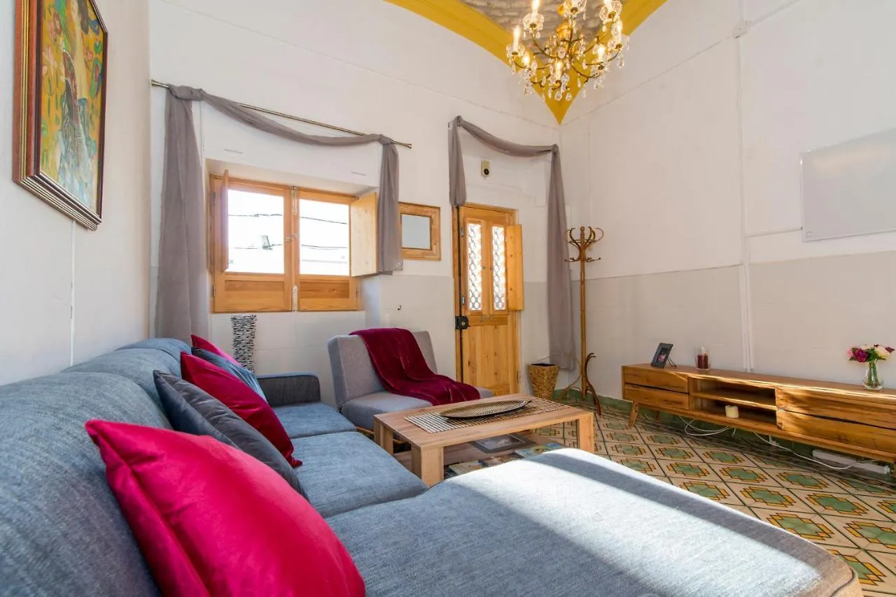 Charming Town House Just 500M From The Marina And Its Well Known Typical Market Olhao