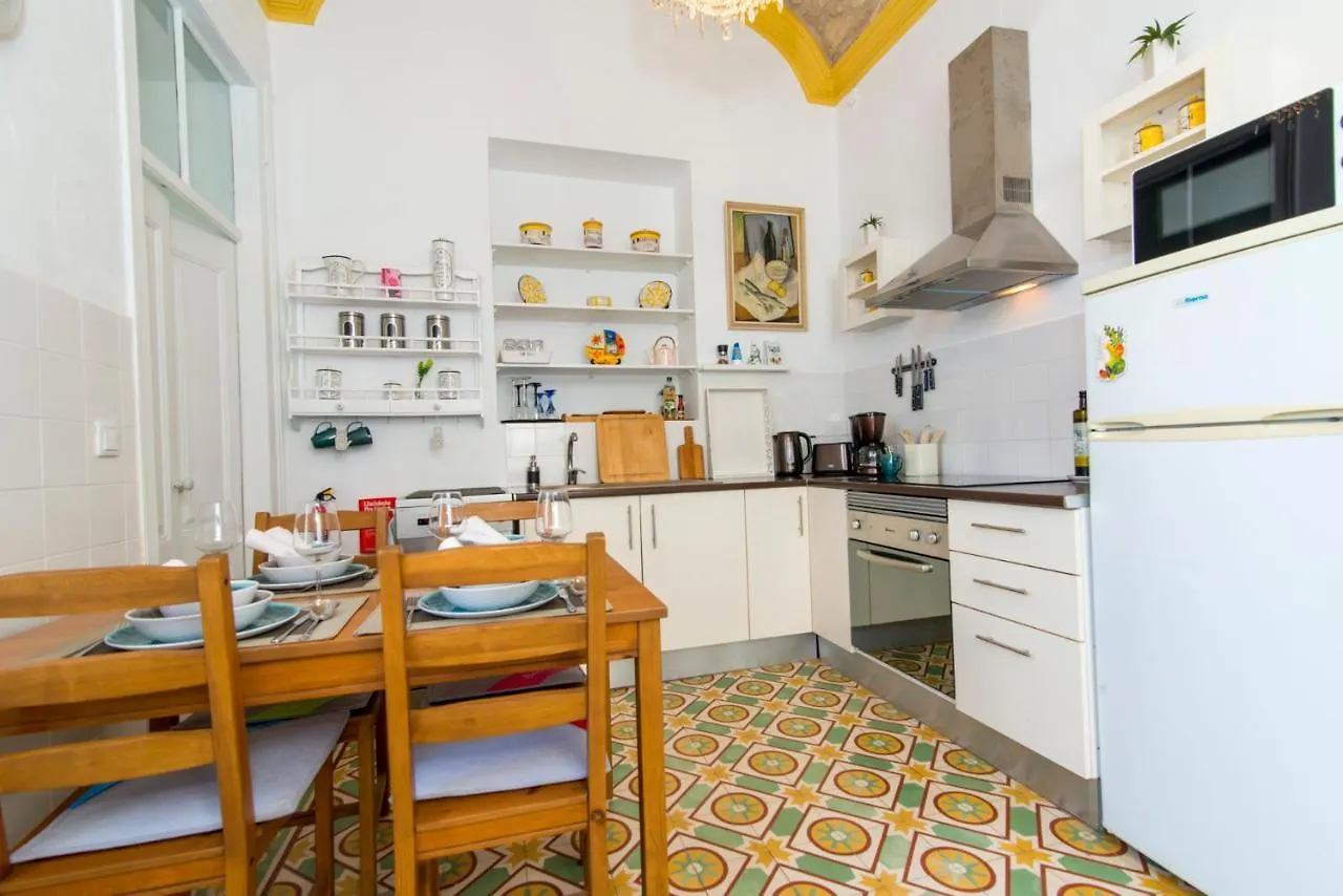 Holiday home Charming Town House Just 500M From The Marina And Its Well Known Typical Market Olhao