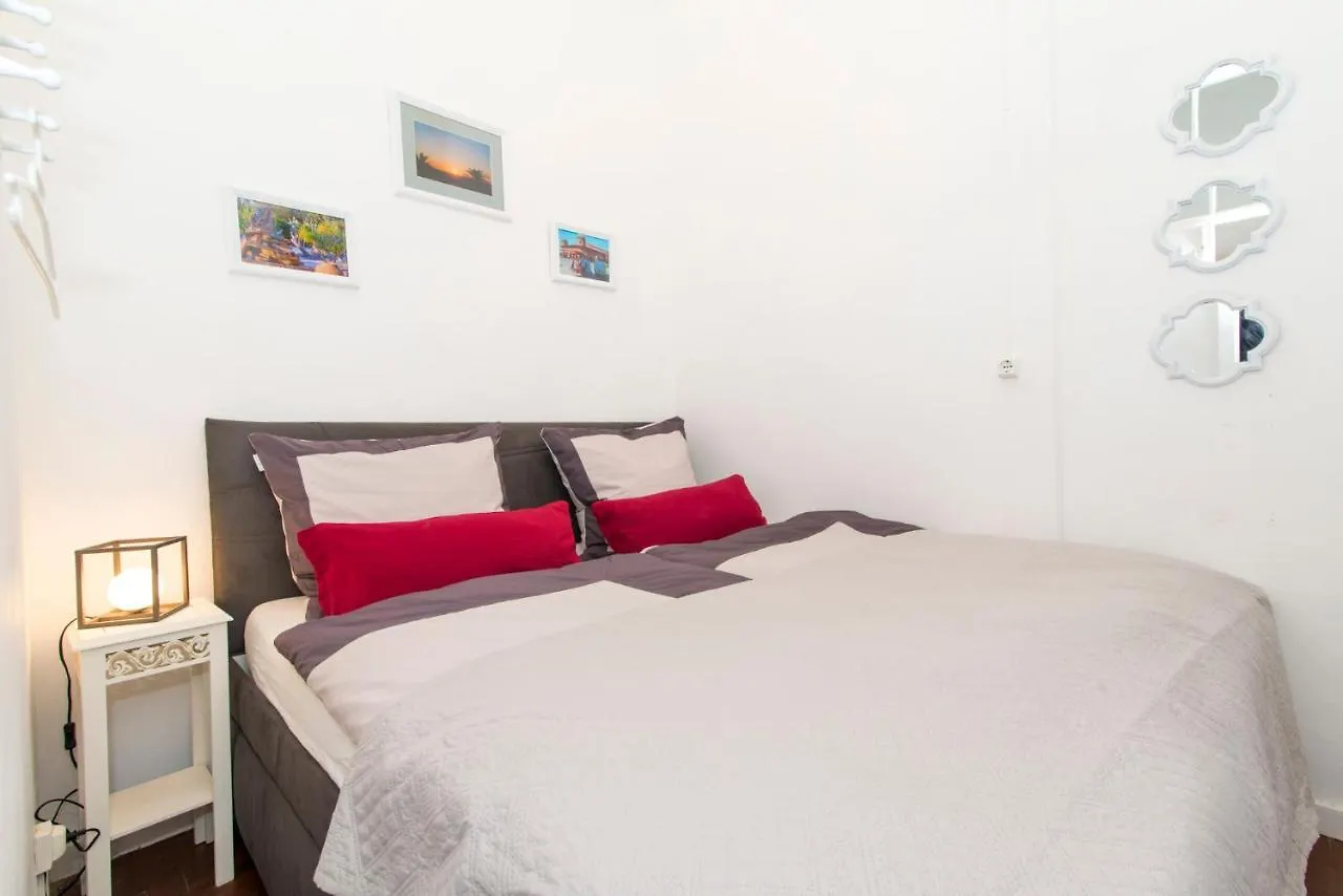 Charming Town House Just 500M From The Marina And Its Well Known Typical Market Olhao Portugal