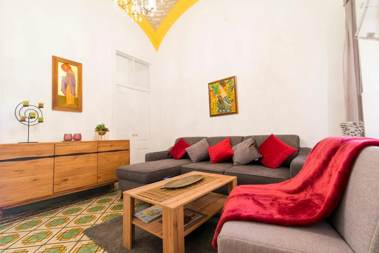 Casa vacanze Charming Town House Just 500M From The Marina And Its Well Known Typical Market Olhão